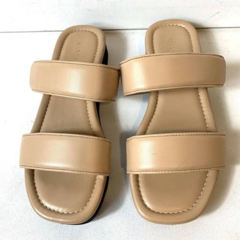 Marc Fisher Women's Faux Leather Sandals Slip On Beige/Tan Size 7M Casual Slides